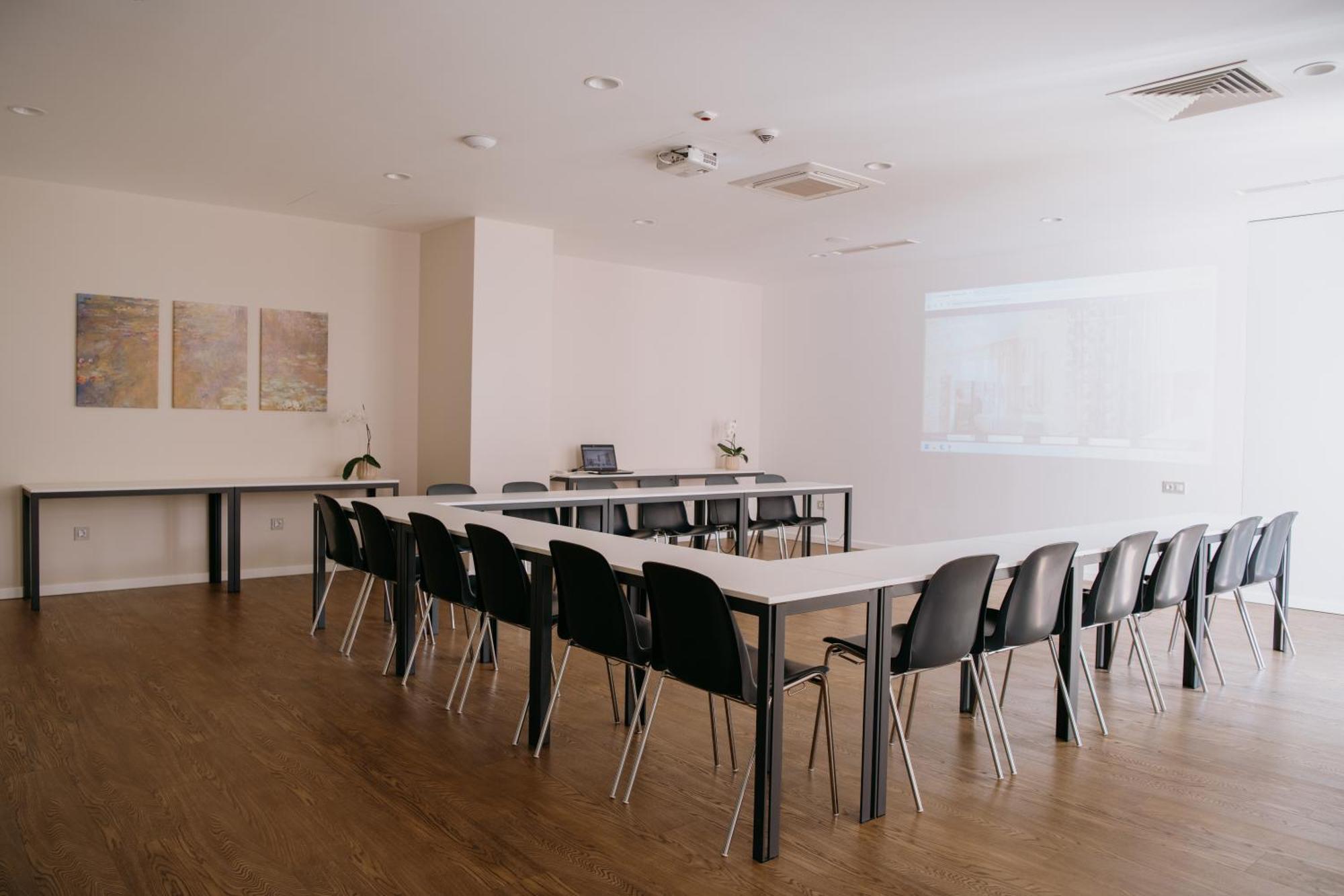 Impresamente Art Hotel Sofia Exterior photo