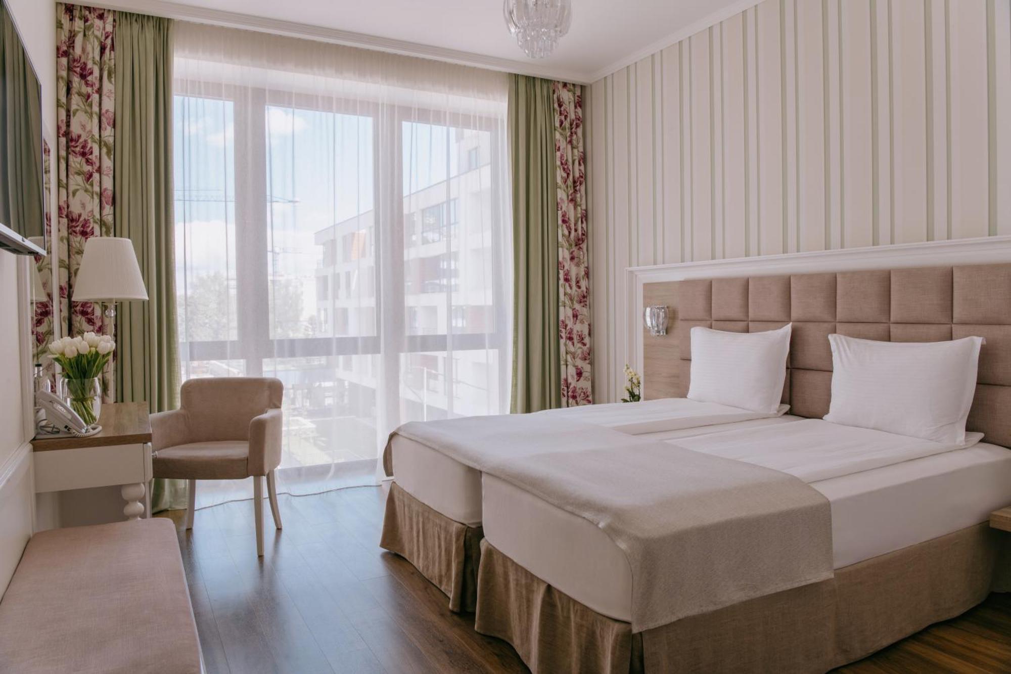 Impresamente Art Hotel Sofia Exterior photo